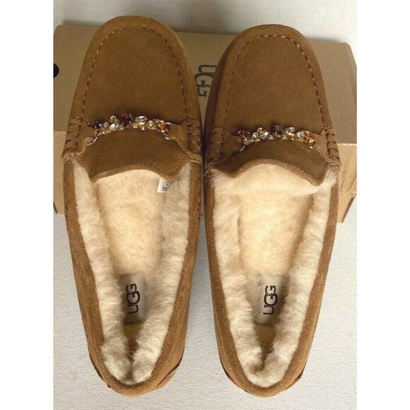 New UGG Ansley Charm Gem Women Fashion Moccasin Slippers Size 6 Chestnut - Picture 4 of 9